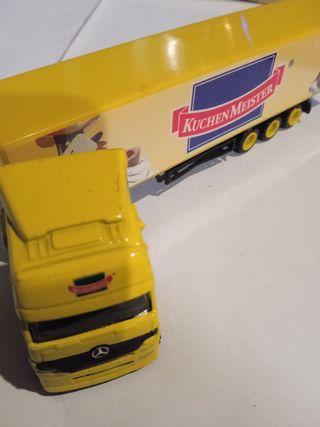 Camiones publicitarios