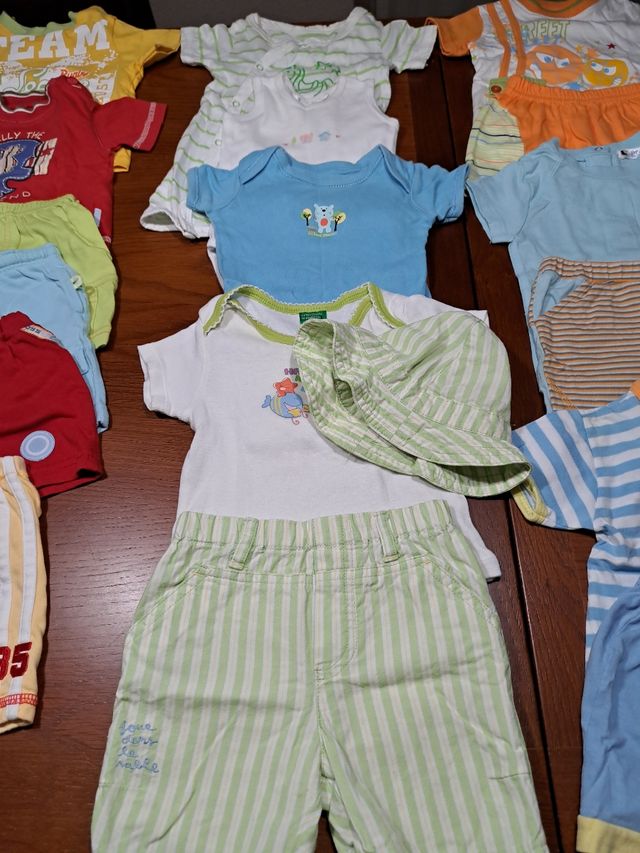 Ropa bebé 1-3 meses. 23 piezas. Verano.