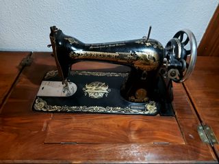 Maquina de coser Singer