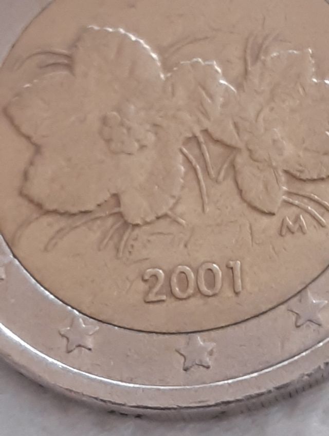 Moneda 2€ de 2001 con error puntas *