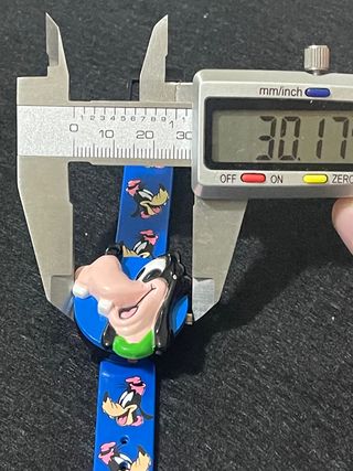 Reloj Vintage metálico con tapa PLUTO cuarzo 