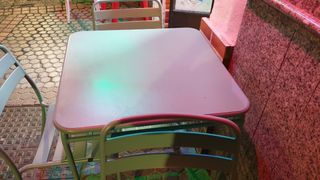 2 mesas de acero color azul Turqueza y 6 sillas