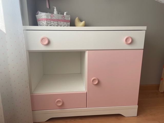 Cuna y cómoda bebé