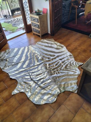 Alfombra piel de vaca cuero 195 cm x 170 cm