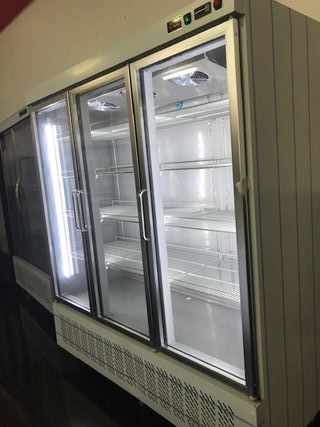 Armario refrigerado 3 puertas