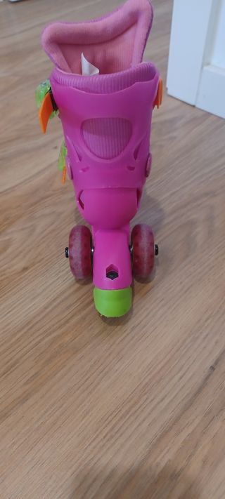 Patines para niña talla XS. Talla ajustable 25-28