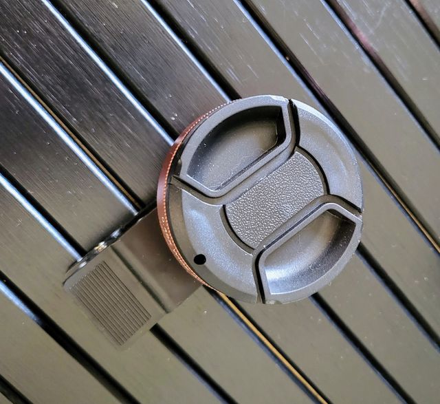 Lente macro e grandangolare.