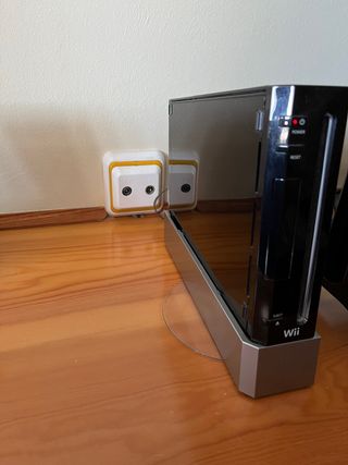 CONSOLA WII Y ACCESORIOS