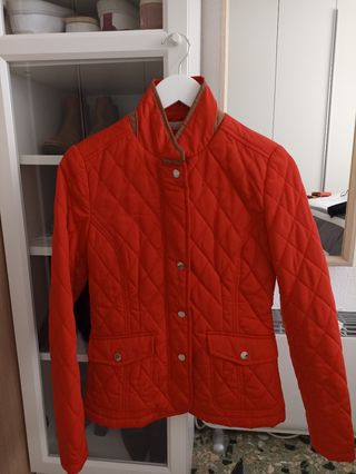 CHAQUETA ROJA MASSIMO DUTTI. TALLA S