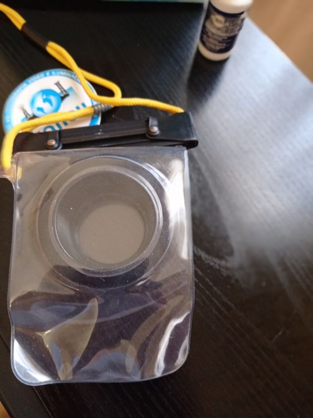 funda submarina para cámara de fotos en buceo