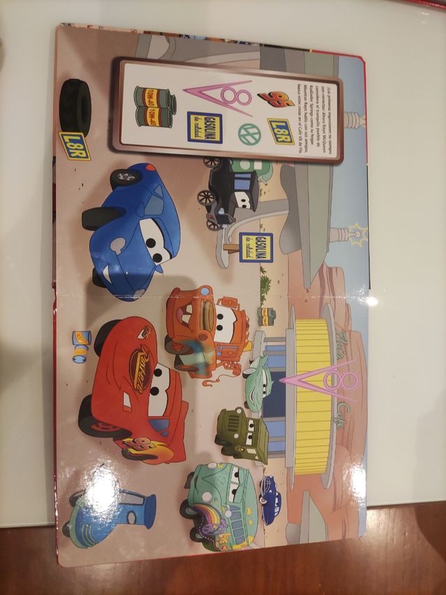 libro busca y encuentra de cars