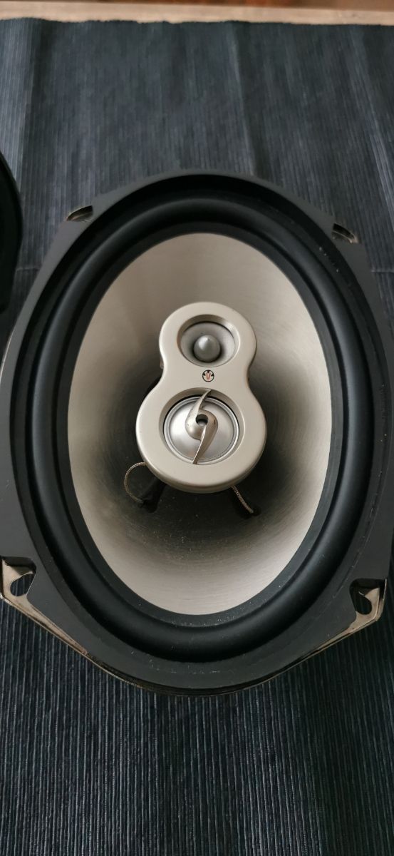 Altavoces Vieta M-693