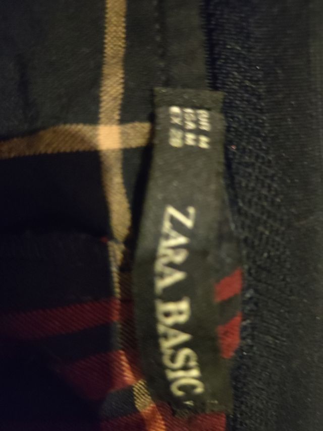 pantalón zara cuadro escoces rojo y azul talla M