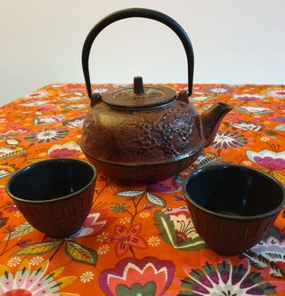 Tetera hierro japonesa + 2 tazas