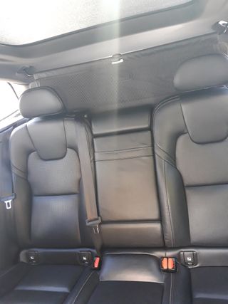 VOLVO XC 60 D5 R DESIGN