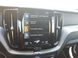 VOLVO XC 60 D5 R DESIGN