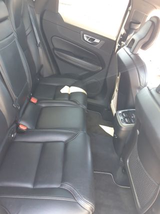 VOLVO XC 60 D5 R DESIGN