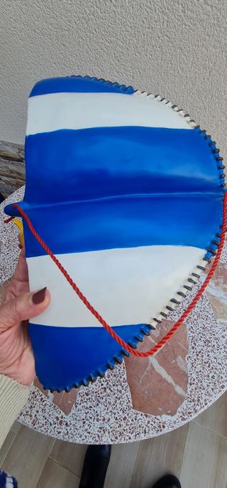 payaso volador figura decorativa