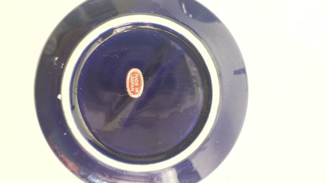 Platos y jarrón de porcelana Japonesa