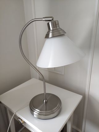 Lampara mesita noche Ikea