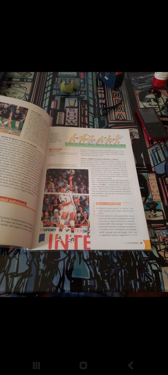 Libro di testo, corpo libero DUE