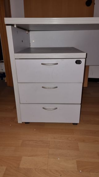 URGE! Mesa de escrito con 3 cajones de 150 x 80