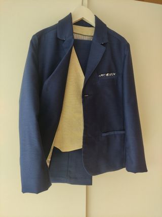 Traje comunión, evento T-8 Jean Bourget