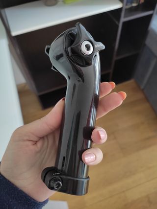 Tija Bontrager carbono pequeña