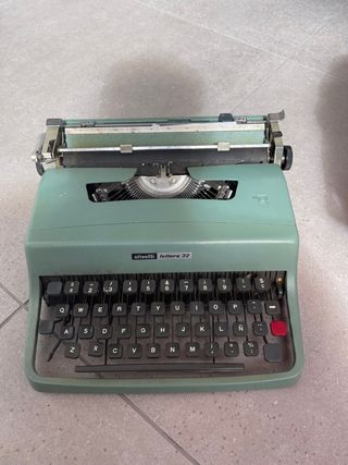 Máquina de escribir olivetti