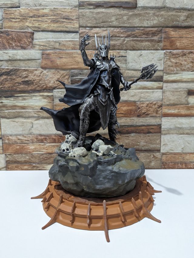 Figura en resina de Sauron