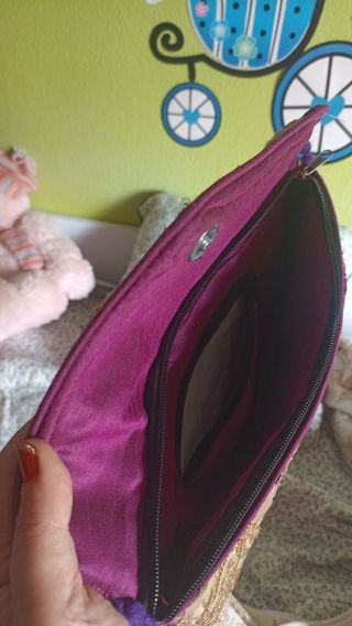 bolso todo bordado presioso