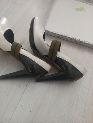 zapatos charol zara precioso taconazo