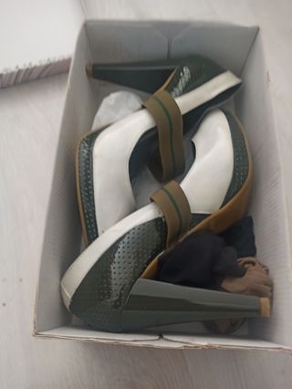 zapatos charol zara precioso taconazo