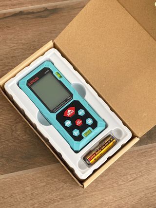 Medidor láser. Metro laser.