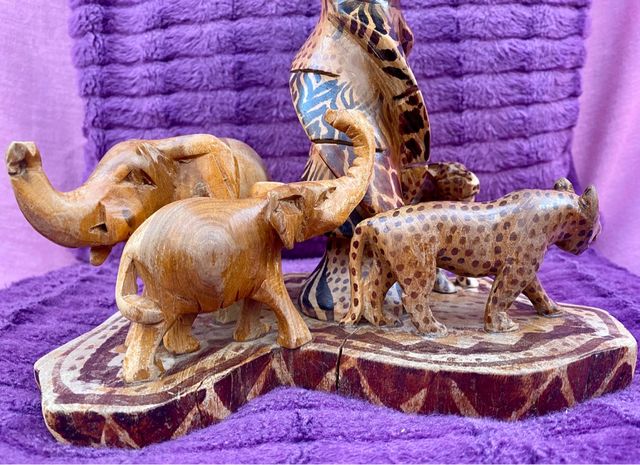 Rara pieza Africana tallada en madera y coco