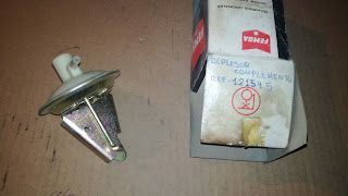 PIEZAS DE RENAULT R-8 (1)