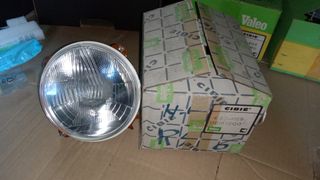 PIEZAS DE RENAULT R-8 (1)