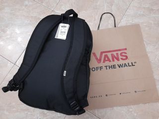Mochila Vans Nueva color Negra 30L