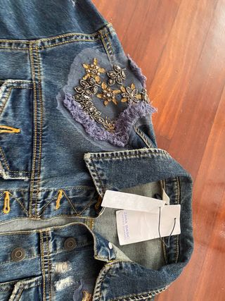Cazadora denim Zara 