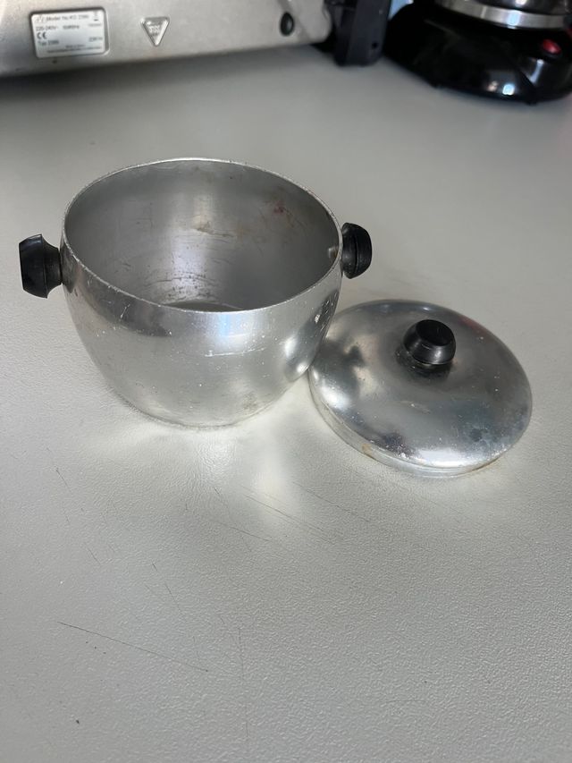 Azucarero de aluminio marca Mmm