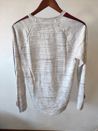 jesey Hollister S
