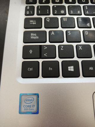 PORTATIL ACER ASPIRE A515-52. i7 Ojo