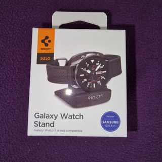 Spigen accessori vari tutto nuovo