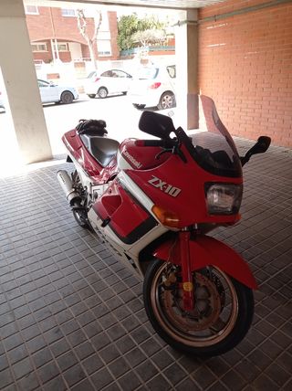 Kawasaki zx-10 tomcat de segunda mano por 3.000 EUR en Vilanova i