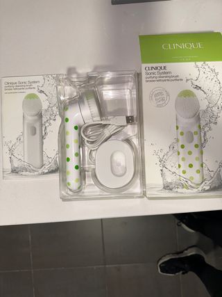 CLINIQUE Sonic System