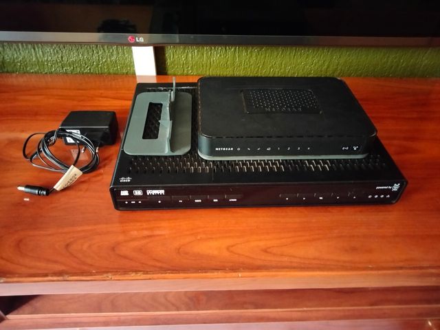 Reuters Netgear CG3100D y Descodificador Cisco