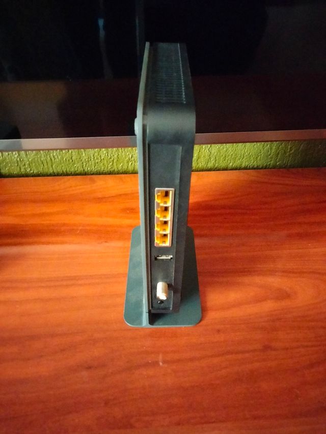 Reuters Netgear CG3100D y Descodificador Cisco