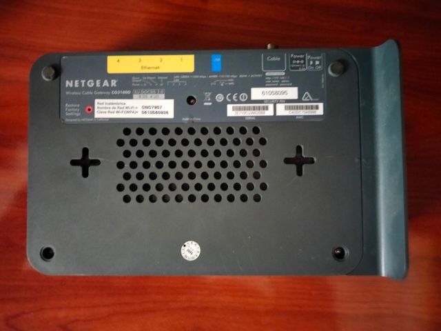 Reuters Netgear CG3100D y Descodificador Cisco