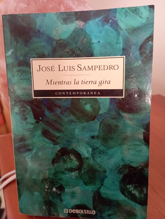 Mientras la Tierra gira