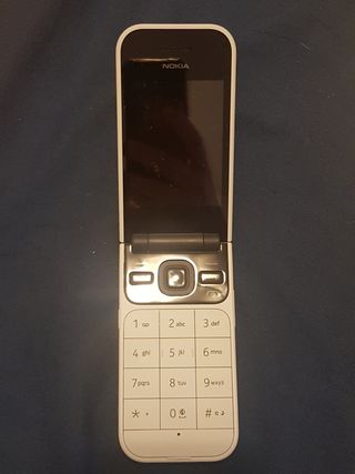 Nokia 2720 Flip
